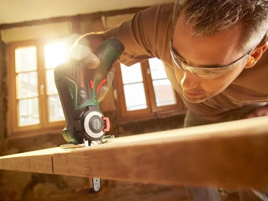 Bosch Sega da potatura a batteria 12V, senza batteria e caricabatterie 06033C9001