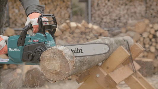 Makita Utensili - Motosega a batteria 40V 30 cm, senza batteria e caricabatterie UC021GZ