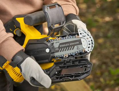 Stanley Utensili - 18V AKU sega per potatura 15 cm, 1x batteria 2,0 Ah Li-Ion, caricabatterie SFMCPS415D1-QW
