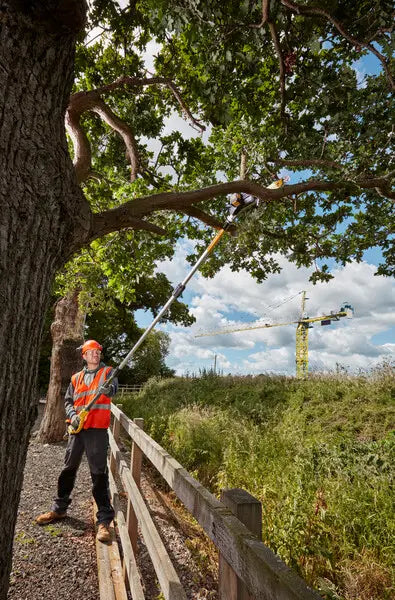 DeWALT Motosega a batteria 18V, senza batteria e caricabatterie DCMPS567N